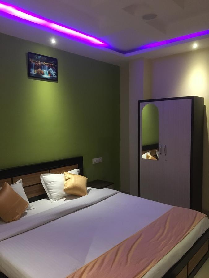 Hotel Time Palace Уті Екстер'єр фото